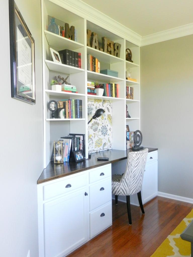 Bookshelf: Inspiring Bookshelves With Cabinets Bookcase With Glass Within Newest Bookshelves With Cabinet Base (View 12 of 15)