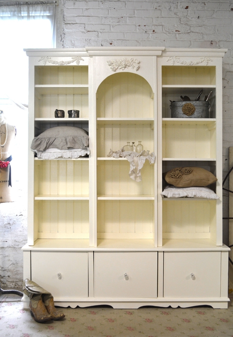 Featured Photo of 2024 Best of Shabby Chic Bookcases