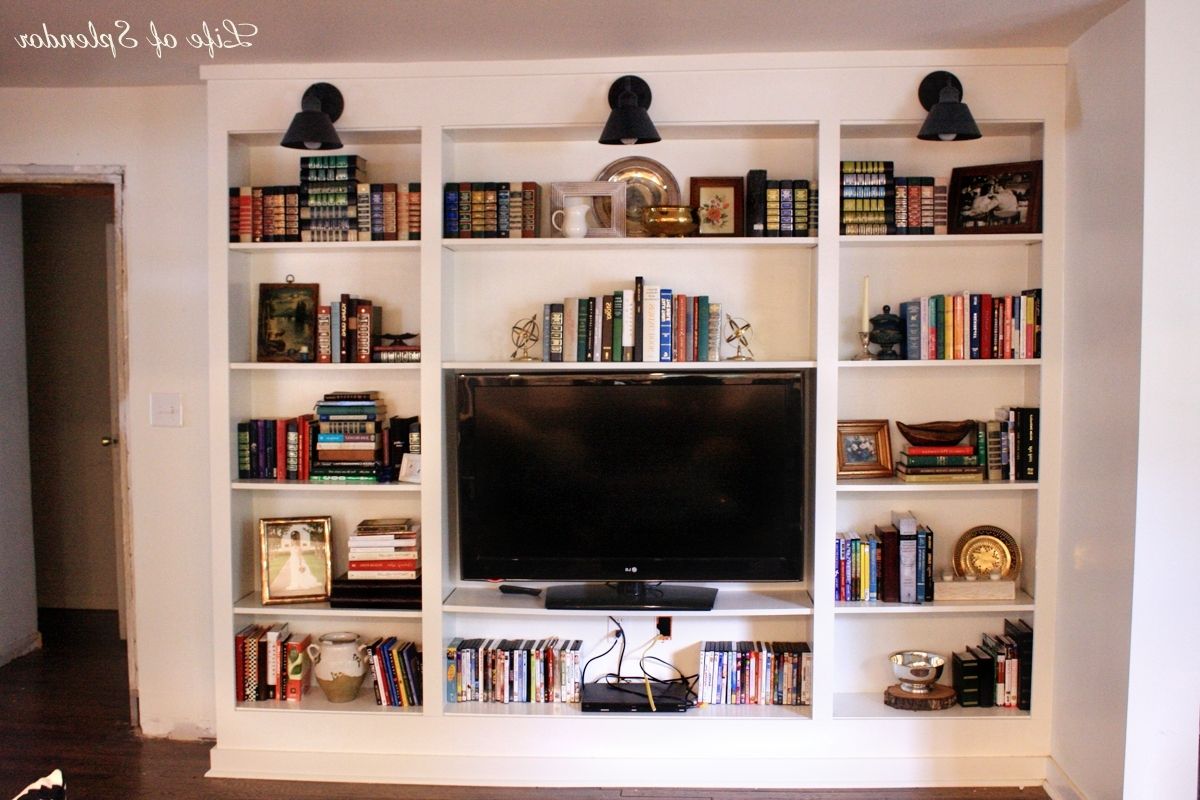 Fashionable Tv Bookshelves Within Bookshelf Styling Take 1 Of 283,457 – Thewhitebuffalostylingco (View 10 of 15)