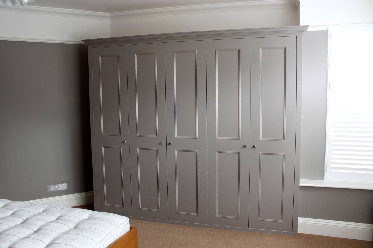 Well Known Wooden Wardrobes Beautiful 2018 Popular Fitted Wooden Wardrobes For Fitted Wooden Wardrobes (View 2 of 15)