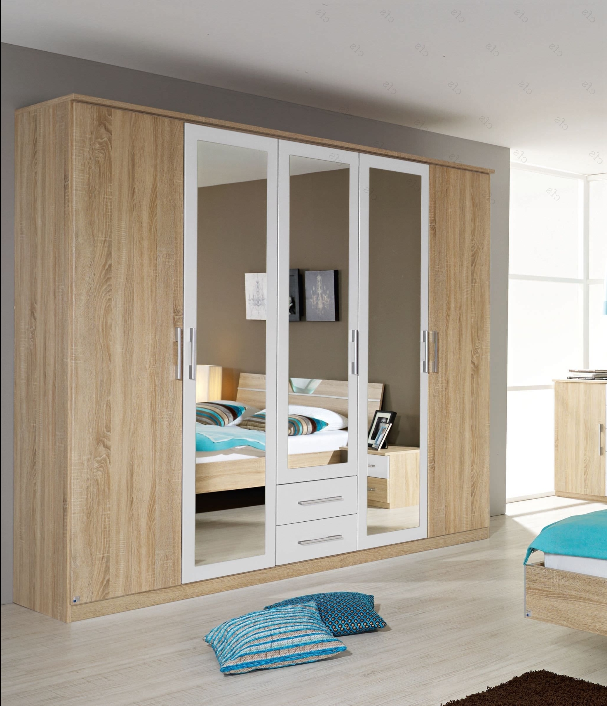 5 Door Wardrobes Bedroom Furniture In Latest 5 Door Wardrobe Bedroom Furniture (Photo 2 of 15)