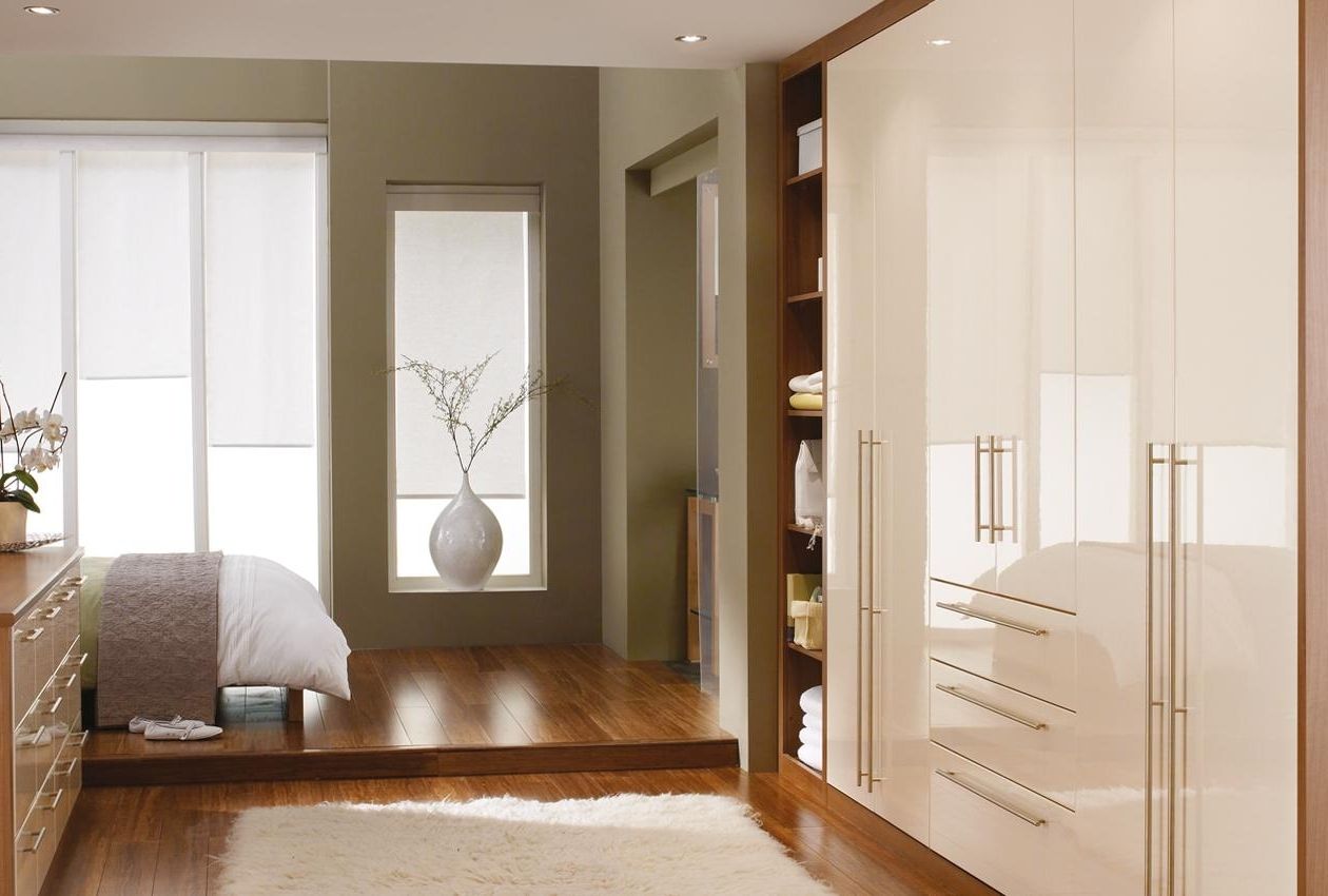 Best And Newest White Gloss Wardrobes Sets In Funky High Gloss Bedroom Furniture Design – Hgnv (View 14 of 15)