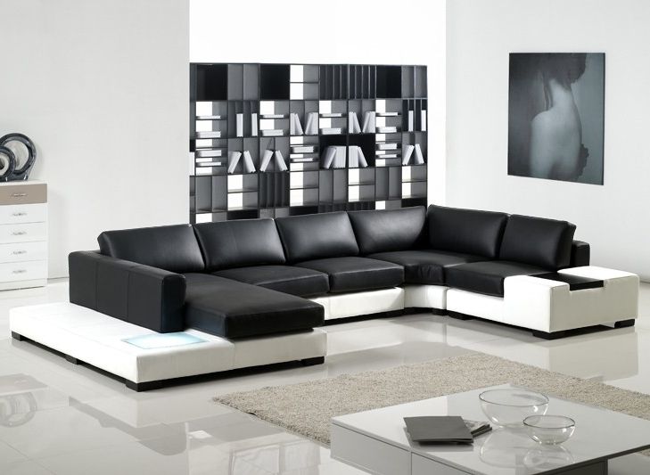 Black And White Sofas Intended For Most Current U Shaped Sofa With Bookcase In Livivng Room Black And White Sofas (View 1 of 10)