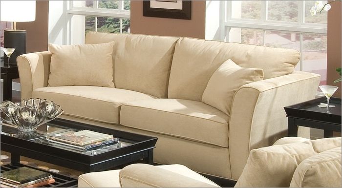 Cream Colored Couches Cream Leather Sofa Decorating Ideas Pretty Intended For Fashionable Cream Colored Sofas (Photo 1 of 10)