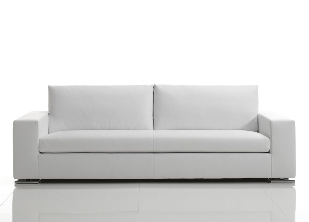 Latest Modern White Leather Couch Leather Sofas Modern Leather With Regard To Preferred White Modern Sofas (Photo 1 of 10)