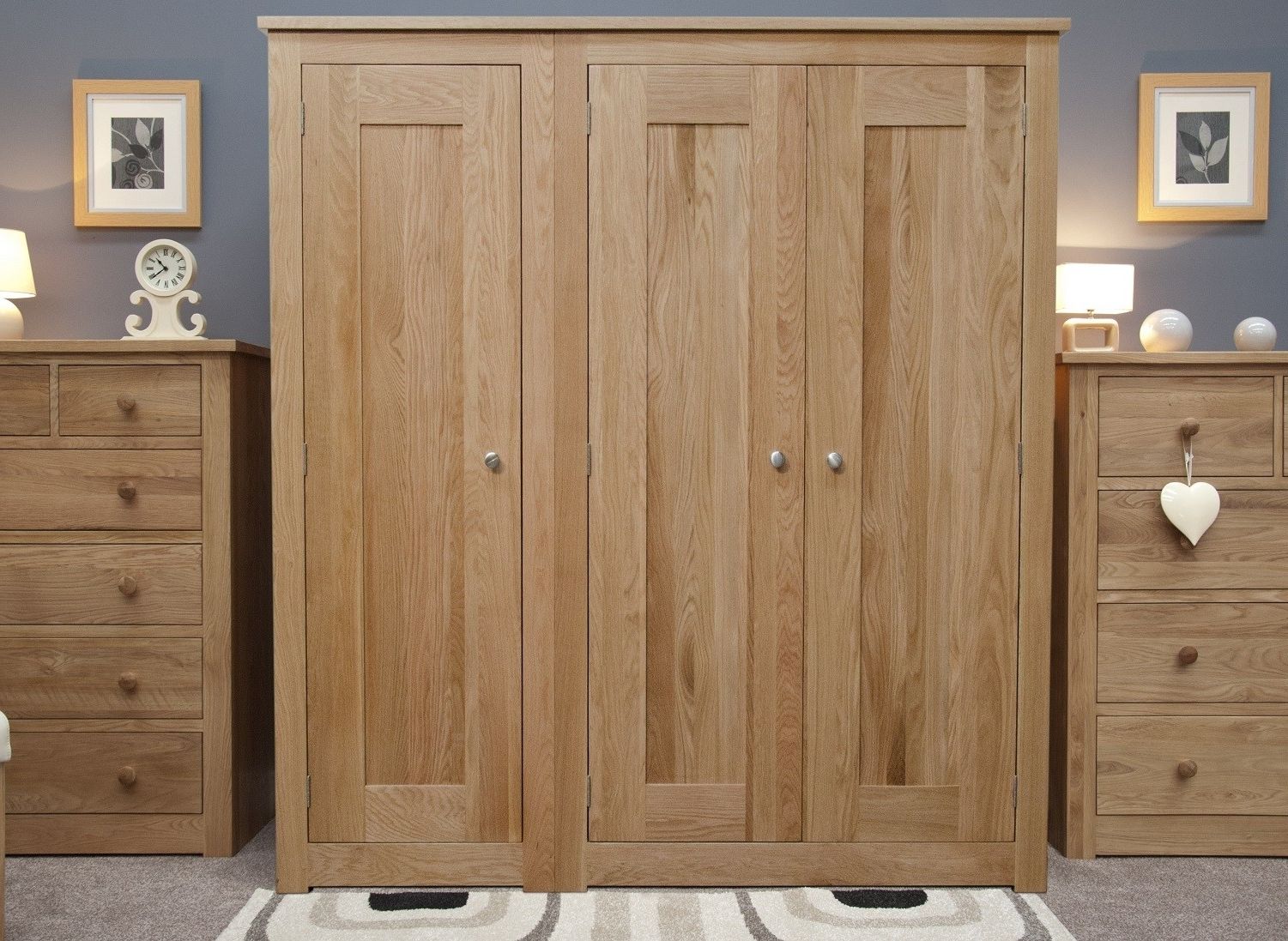 Oak Furniture Uk With Regard To Most Recently Released Oak 3 Door Wardrobes (View 12 of 15)