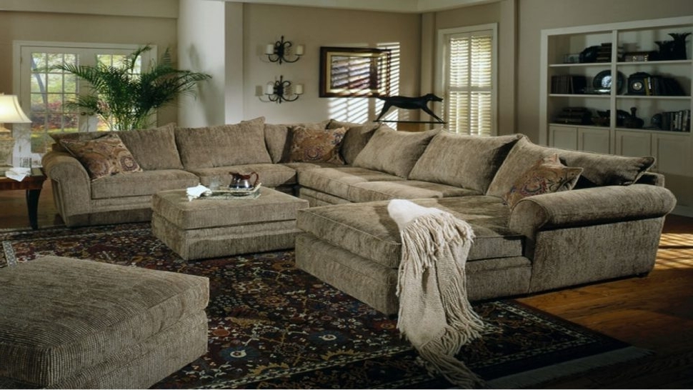 Oversized Sectional Sofas Regarding Preferred Sofa : Modern Oversized Sectional Sofa Oversized Sectional Sofas (View 2 of 10)