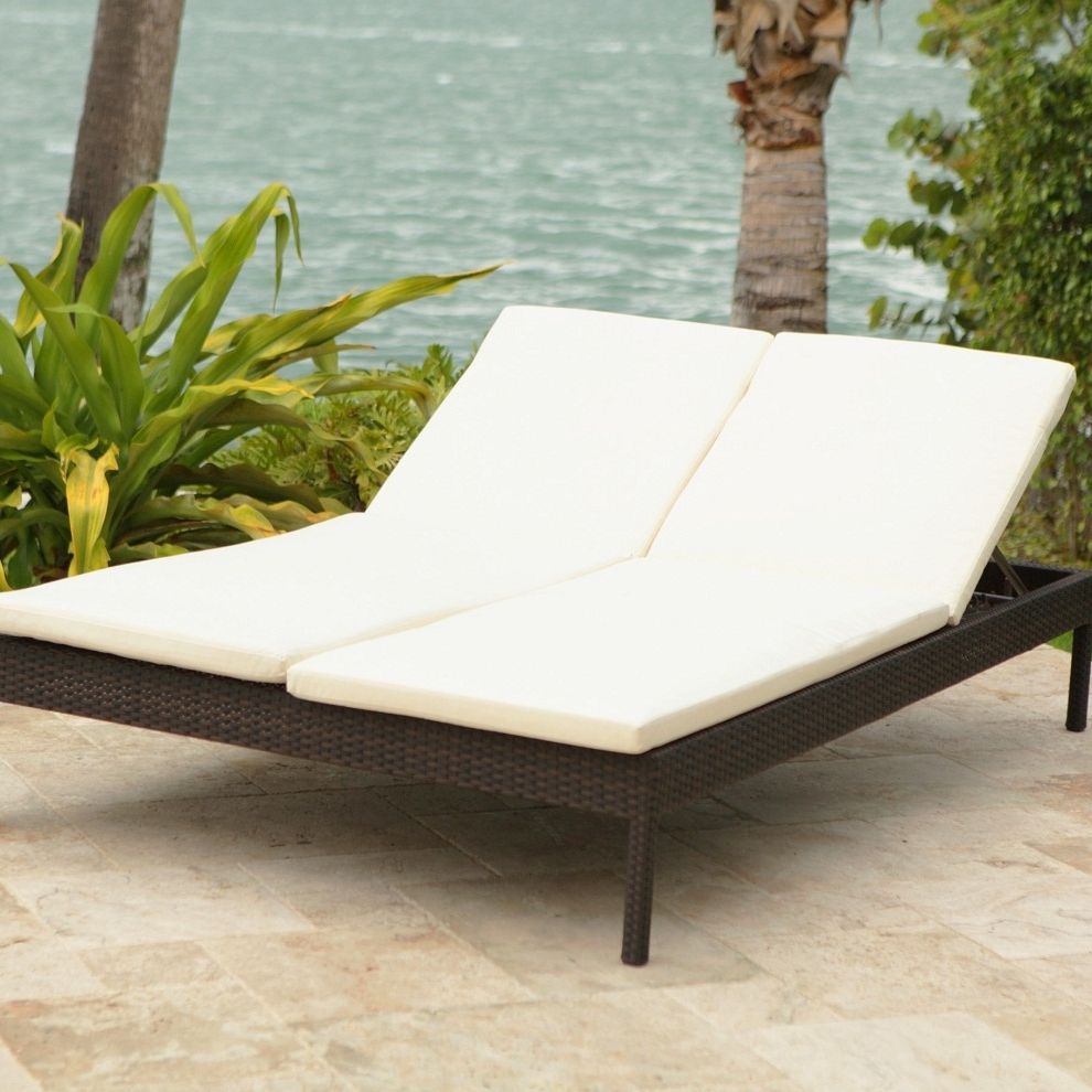 Pool Chaise Lounge Outdoor Furniture – Home Designing For Most Recent Hotel Pool Chaise Lounge Chairs (View 10 of 15)