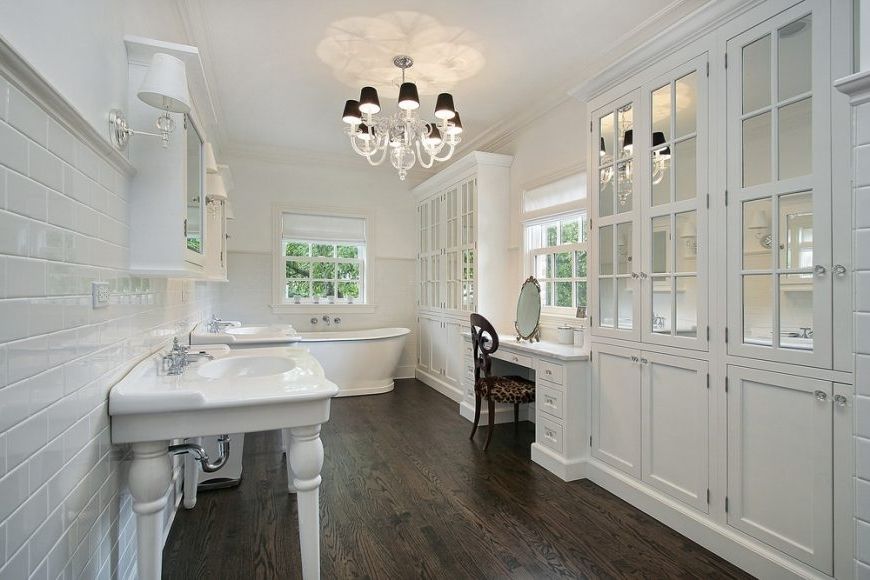 50 Master Bathrooms With Chandelier Lighting (photos) With Regard To Best And Newest Chandelier In The Bathroom (View 2 of 10)