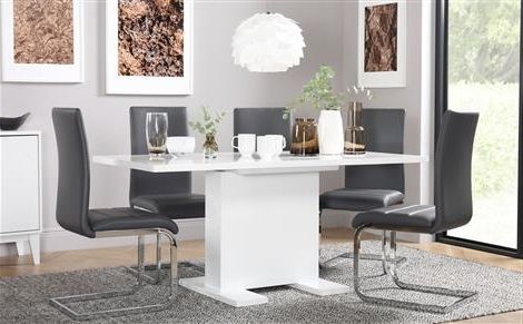 2018 Osaka White High Gloss Extending Dining Table And 4 Chairs Set With White High Gloss Dining Tables And Chairs (Photo 17 of 20)