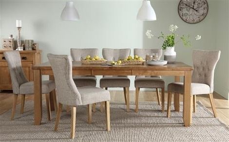 Dining Tables For 8 Inside Best And Newest Highbury Oak Extending Dining Table With 8 Chester Chairs (ivory (Photo 1 of 20)