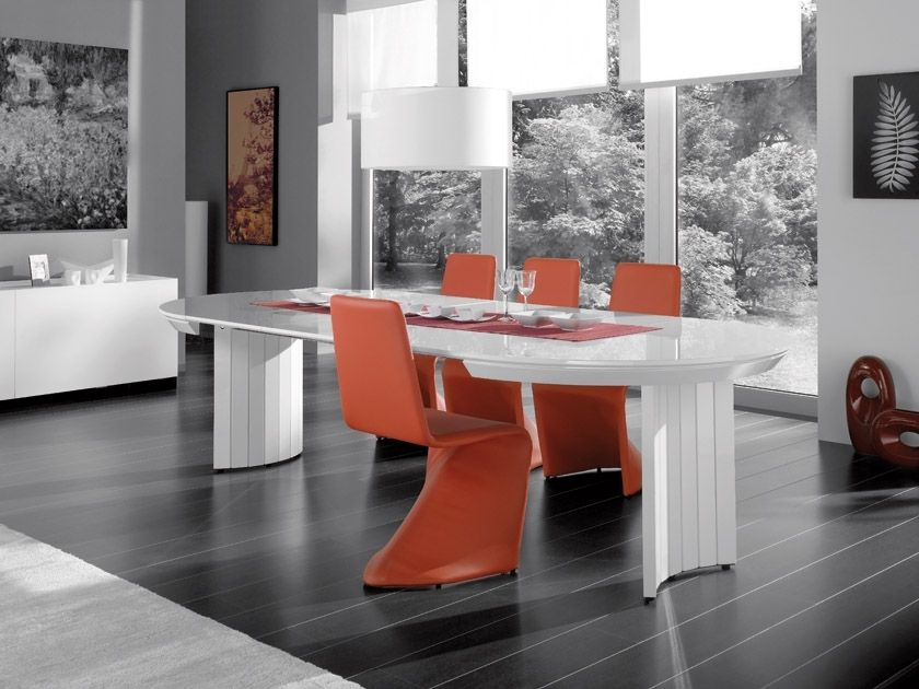 Extending Contemporary White High Gloss Dining Table For 2018 White High Gloss Oval Dining Tables (View 10 of 20)