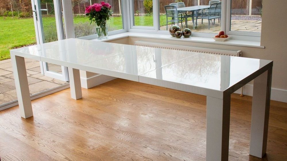 Famous Large White Gloss Dining Tables With Regard To Fern White Gloss Extending Dining Table (View 6 of 20)