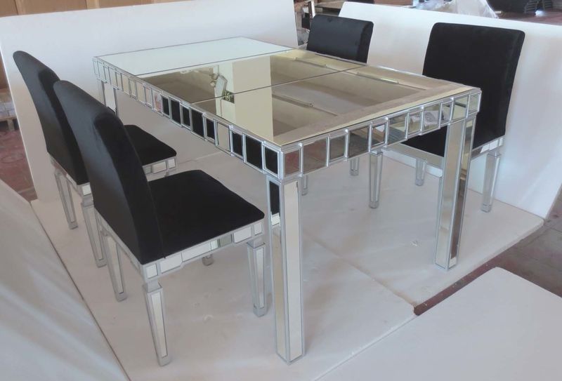 Glass Mirrored Dining Table With Chair Within Most Popular Mirror Glass Dining Tables (Photo 1 of 20)