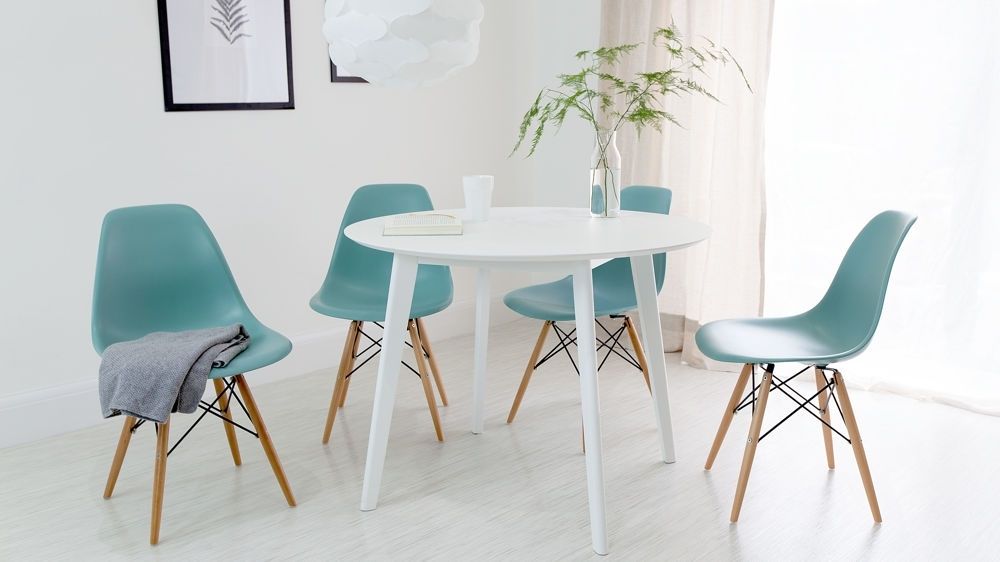 Round White Dining Tables With Regard To Well Known Round White Dining Table And Eames Dining Chair Set (Photo 2 of 20)