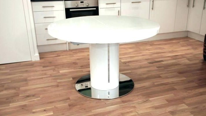White Round Extending Dining Tables Throughout Most Up To Date White Round Extending Dining Table Oval Within Extendable At Tables (View 6 of 20)