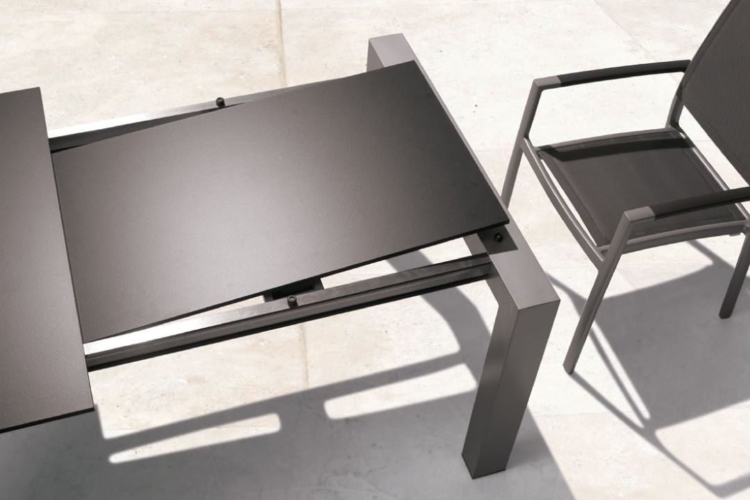 Widely Used Outdoor Extendable Dining Tables In Extendable Outdoor Furniture — Mondecasa Rhodes Dining Table (View 9 of 20)