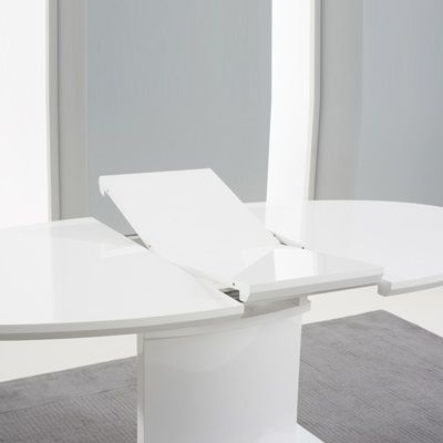 Widely Used Savana High Gloss Extending Dining Table With 6 Harvey Black Chairs Inside White Gloss Extending Dining Tables (View 17 of 20)