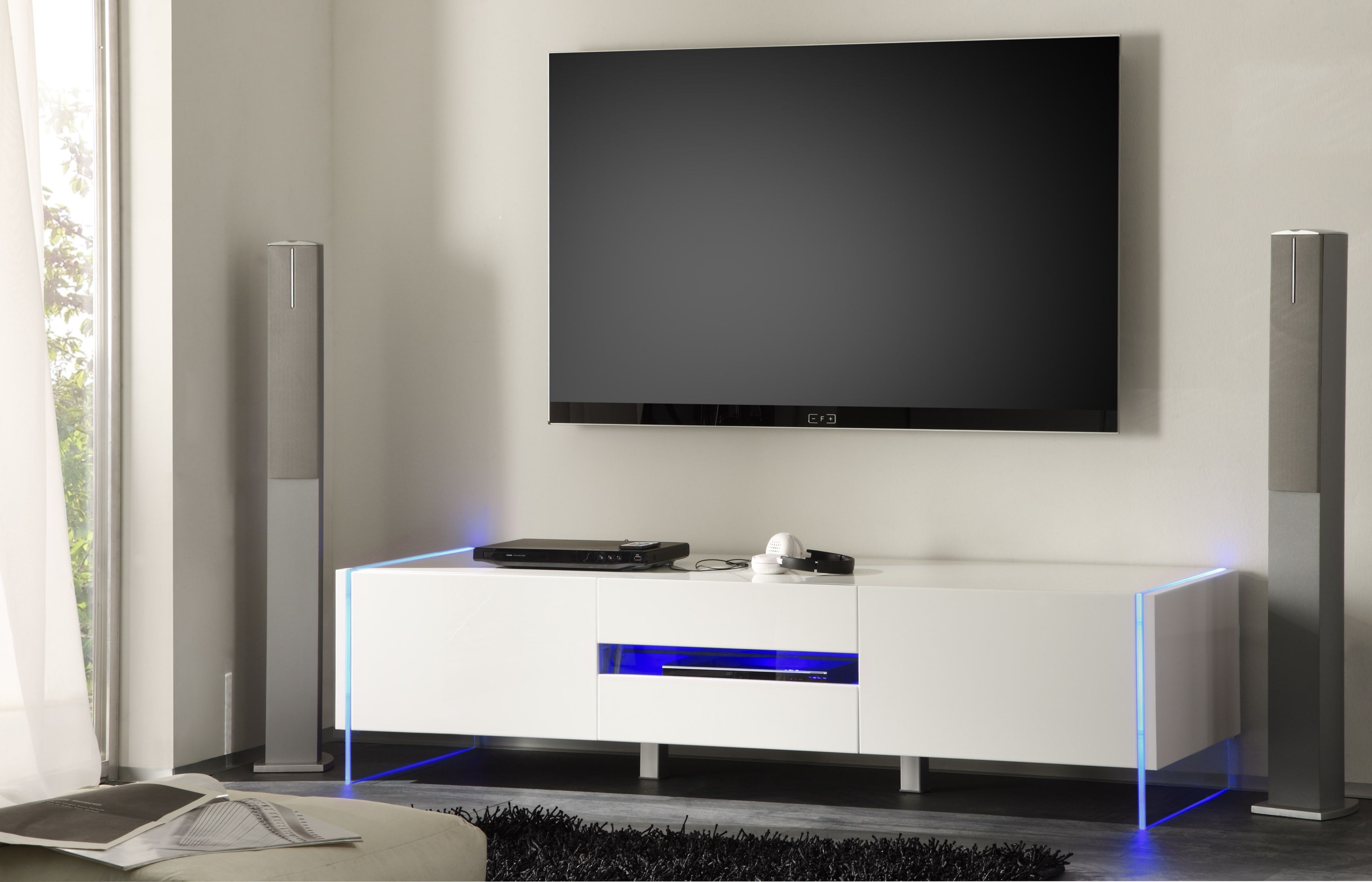 Chic Contemporary White Glossy Tv Stand Base With Led Seattle Intended For Fashionable Modern White Lacquer Tv Stands (Photo 9 of 20)