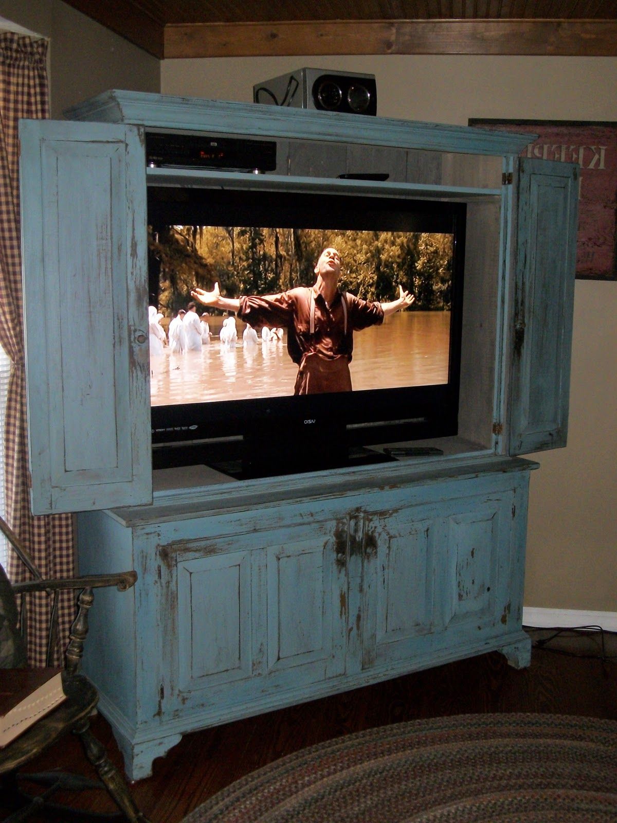 Featured Photo of 20 Ideas of Enclosed Tv Cabinets for Flat Screens with Doors