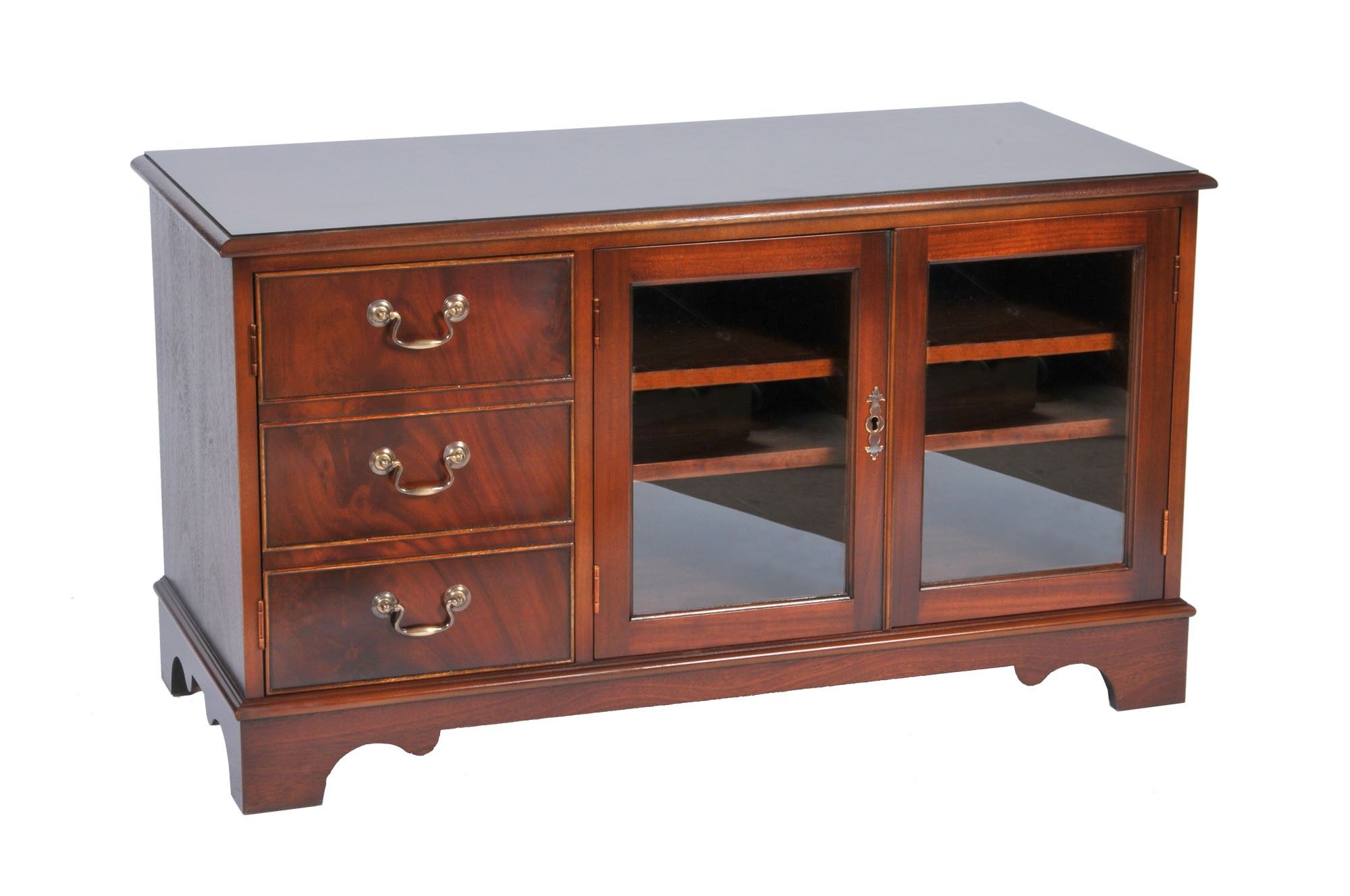 Most Popular Bradley Mahogany 952 Tv Stand (View 15 of 20)