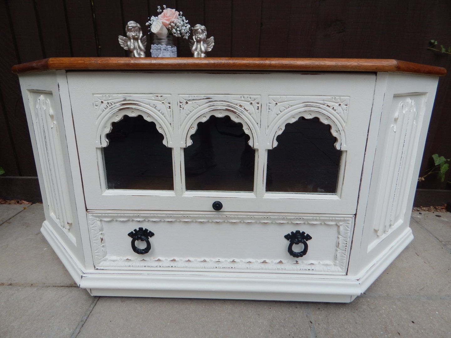 Most Recent Gorgeous Solid Oak , Vintage , Shabby Chic Corner Tv Cabinet Inside Shabby Chic Corner Tv Unit (View 12 of 20)