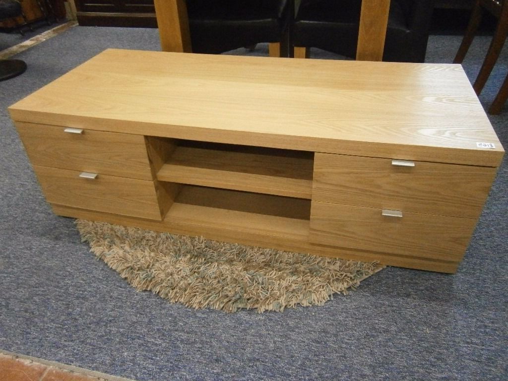 Recent New Ex Display, G Plan Solid Light Oak Flat Screen Tv Stand (View 4 of 20)