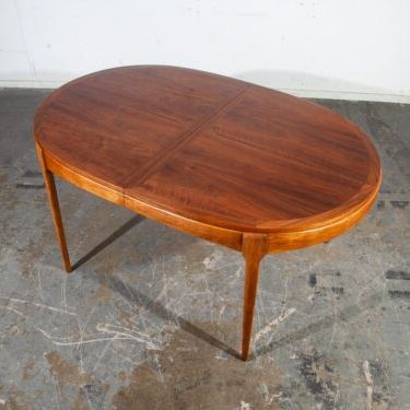 Famous Mid Century Modern Dining Table Oval Expanding Table Lane Within Walnut And White Dining Tables (View 10 of 10)