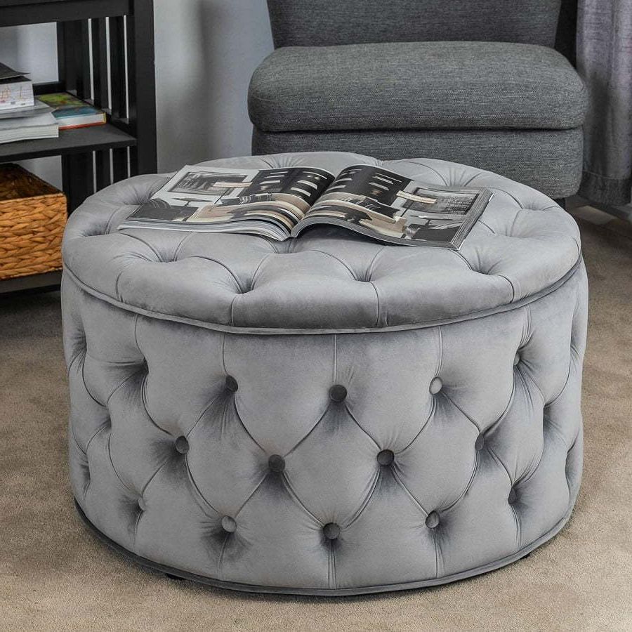 The Top 10 Best Tufted Ottomans Of 2021 Within Widely Used Beige And White Tall Cylinder Pouf Ottomans (View 7 of 10)