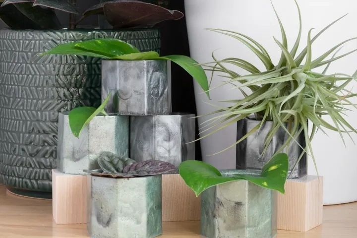 Diy Epoxy Resin Planters Using A Silicone Mold (& Heat Gun Tips!) Throughout Popular Resin Plant Stands (View 5 of 10)