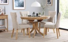 Round Extendable Dining Tables and Chairs